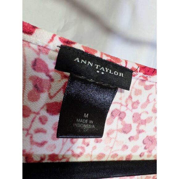 Ann Taylor Red ane White Sleeveless Blouse Women's Size Medium - Picture 3 of 4